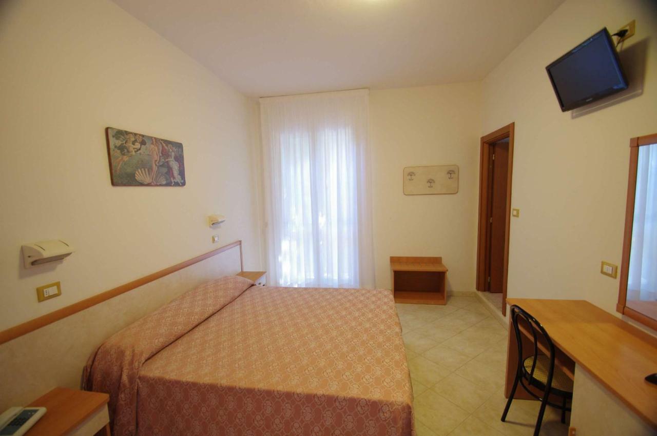 Hotel Calipso Llido Degli Estensi Exterior foto
