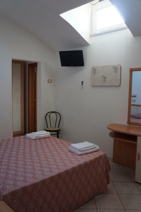Hotel Calipso Llido Degli Estensi Exterior foto